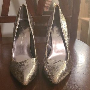 Size 8 Jessica Simpsom Silver 3 Inch Heels